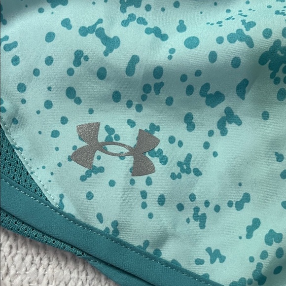 Under Armour Aqua Speckled Athletic Shorts - Picture 2 of 5